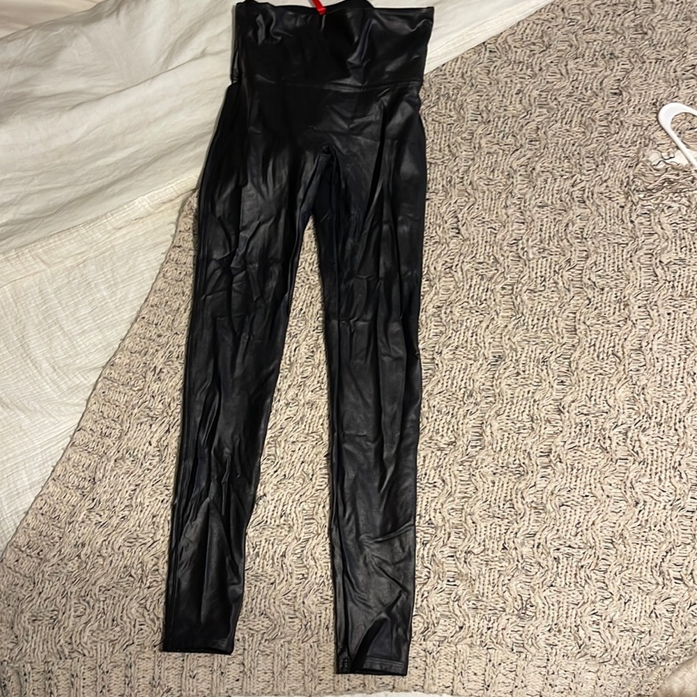 Spanx faux leather leggings, size M